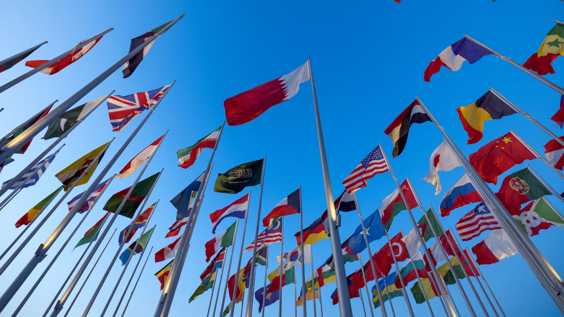 Vivere tra due Paesi: le sfide psicologiche della vita da expat e internazionale